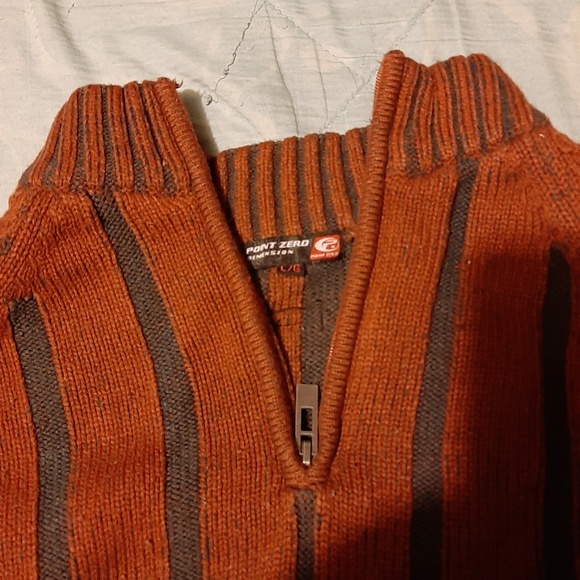 Point Zero Dimension Sweater Large - Picture 2 of 5